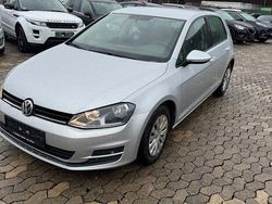 Silber Gebraucht 2014 VW Golf Trendline Limousine | 5.950 € (Guter Preis)