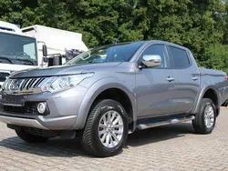 Grau Gebraucht 2015 Mitsubishi L200 Abholung | 18.500 € (Guter Preis)
