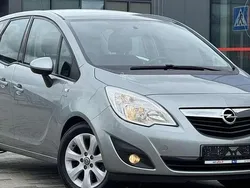 Silbersee/perl silber (m2) Gebraucht 2014 Opel Meriva Active Van / Kleinbus | 7.299 € (Fairer Preis)