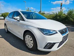 Weiß Gebraucht 2017 Seat Ibiza Style Limousine | 10.500 € (Fairer Preis)