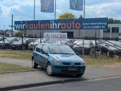 Blau Gebraucht 2004 Renault Clio II Kleinwagen | 2.999 € (Fairer Preis)