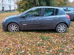 Blau Gebraucht 2009 Renault Clio II Limousine | 1.000 € (Guter Preis)