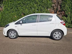 Weiß Gebraucht 2019 Toyota Yaris Hybrid Business Edition Limousine | 14.500 € (Guter Preis)