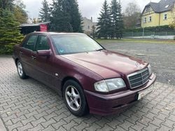 Rot Gebraucht 1998 Mercedes C180 Limousine | 1.590 € (Superpreis)