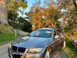 Grau Gebraucht 2009 BMW 320 Sport Line Kombi | 5.300 € (Fairer Preis)