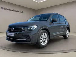 Grau Gebraucht 2022 VW Tiguan SUV | 28.990 € (Guter Preis)