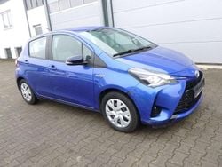 Blau Gebraucht 2019 Toyota Yaris Hybrid Business Edition Limousine | 9.900 €