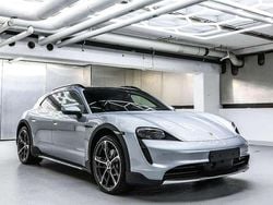 Silber Gebraucht 2021 Porsche Taycan Cross Turismo Kombi | 55.900 € (Etwas zu teuer)