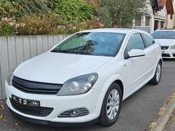 Weiß Gebraucht 2009 Opel Astra GTC Innovation Coupé | 3.300 € (Fairer Preis)