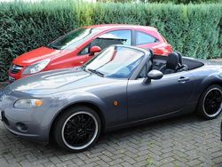 Grau Gebraucht 2005 Mazda MX5 Cabrio | 4.444 €