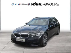 Schwarz Gebraucht 2022 BMW 330 M Sport Kombi | 33.890 € (Fairer Preis)