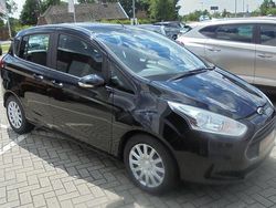 Schwarz Gebraucht 2015 Ford B-MAX Trend Van / Kleinbus | 7.990 € (Teuer)