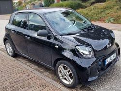 Schwarz Gebraucht 2020 Smart ForFour Electric Drive Limousine | 7.980 € (Guter Preis)