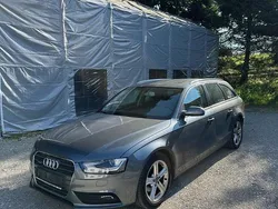 Grau Gebraucht 2012 Audi A4 Kombi | 10.000 €