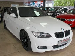 Weiß Gebraucht 2010 BMW 330 M Sport Coupé | 9.999 € (Superpreis)