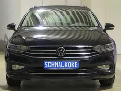 Deep black pearlescent Gebraucht 2022 VW Passat Business Kombi | 26.500 € (Guter Preis)