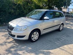 Silber Gebraucht 2013 Skoda Fabia Ambition Kleinwagen | 2.699 € (Superpreis)