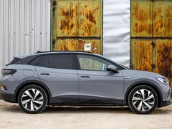Grau Gebraucht 2021 VW ID.4 Pro SUV | 24.600 € (Etwas zu teuer)