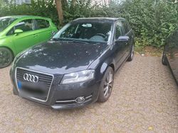 Schwarz Gebraucht 2011 Audi A3 Sportback Ambiente Limousine | 6.800 € (Fairer Preis)
