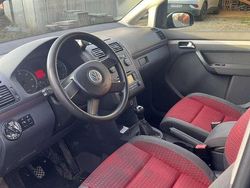 Schwarz Gebraucht 2003 VW Touran Van / Kleinbus | 1.600 € (Etwas zu teuer)