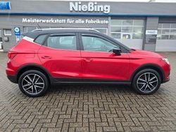 Rot Gebraucht 2018 Seat Arona XCELLENCE SUV | 10.980 € (Fairer Preis)