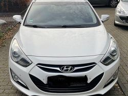 Weiß Gebraucht 2012 Hyundai i40 Style Kombi | 4.800 € (Fairer Preis)