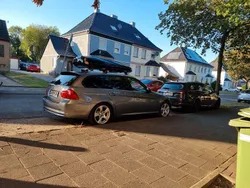 Grau Gebraucht 2011 BMW 318 Exclusive Kombi | 4.800 € (Guter Preis)
