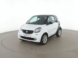 Weiß Gebraucht 2018 Smart ForTwo Coupé Basis Kleinwagen | 10.800 € (Fairer Preis)