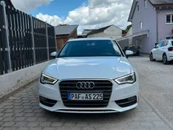 Weiß Gebraucht 2014 Audi A3 Sportback Performance Limousine | 12.900 € (Fairer Preis)