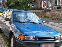 Blau Gebraucht 1991 Mazda 323 Limousine | 2.990 €