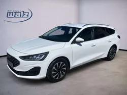 Frostweiß Gebraucht 2024 Ford Focus Titanium Kombi | 24.990 € (Superpreis)