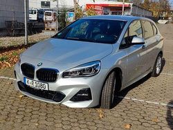 Silber Gebraucht 2021 BMW 218 Active Tourer M Sport Van / Kleinbus | 26.200 € (Etwas zu teuer)