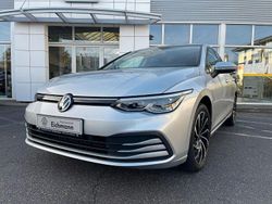 Silber Gebraucht 2020 VW Golf VIII Life Limousine | 19.990 € (Etwas zu teuer)