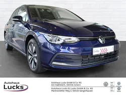 Blau Gebraucht 2024 VW Golf VIII Move Limousine | 26.580 € (Fairer Preis)