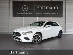 Polarweiß Gebraucht 2024 Mercedes A200 Advanced Kleinwagen | 28.850 € (Fairer Preis)