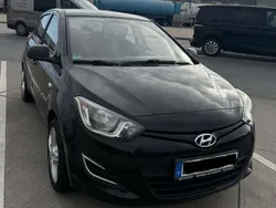 Schwarz Gebraucht 2014 Hyundai i20 Edition Limousine | 5.500 € (Fairer Preis)