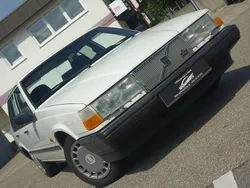Weiß Gebraucht 1990 Volvo 940 Limousine | 4.500 €