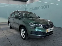 Grün Gebraucht 2018 Skoda Karoq Style SUV | 22.490 € (Fairer Preis)