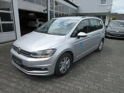 Reflexsilber metallic Gebraucht 2020 VW Touran Comfortline Van / Kleinbus | 13.488 € (Guter Preis)