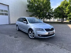 Silber Gebraucht 2016 Skoda Octavia Joy Kombi | 13.400 € (Fairer Preis)