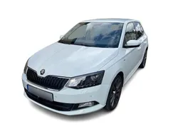 Weiß Gebraucht 2017 Skoda Fabia Drive Limousine | 10.480 € (Fairer Preis)