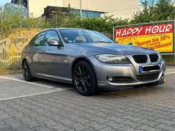 Grau Gebraucht 2011 BMW 318 Limousine | 7.300 € (Fairer Preis)