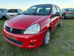 Rot Gebraucht 2012 Renault Clio IV Campus Kleinwagen | 2.500 €