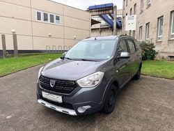 Grau Gebraucht 2017 Dacia Lodgy Celebration Van / Kleinbus | 5.250 € (Superpreis)
