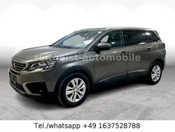 Lackierung smart grey/metallic Gebraucht 2017 Peugeot 5008 Active Van / Kleinbus | 17.685 € (Guter Preis)