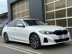 Mineralweiß metallic Gebraucht 2023 BMW 320 Sport Line Limousine | 37.500 € (Fairer Preis)