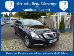 Schwarz (metallic) Gebraucht 2011 Mercedes E200 Kombi | 9.900 € (Fairer Preis)