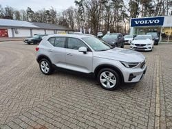 Silber Gebraucht 2022 Volvo XC40 Plus SUV | 24.900 € (Guter Preis)