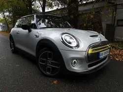 Silber Gebraucht 2019 Mini Cooper SE Kleinwagen | 16.490 € (Fairer Preis)