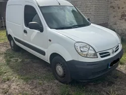 Weiß Gebraucht 2004 Nissan Kubistar Van / Kleinbus | 2.599 €